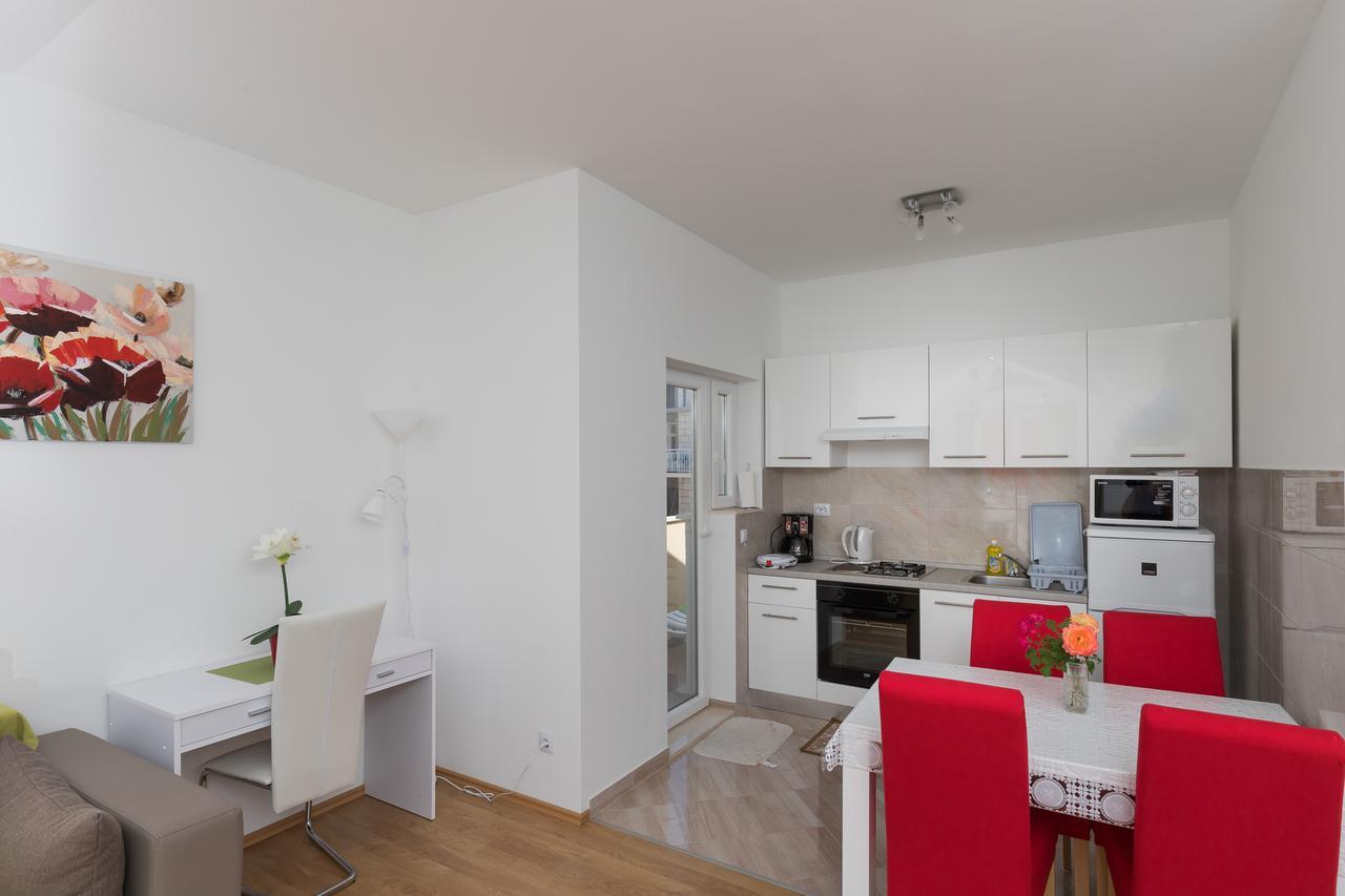 Apartments Lea ซัฟทัท ภายนอก รูปภาพ
